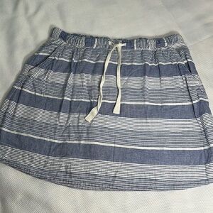 ~3 for $20~ Gap linen cotton skirt